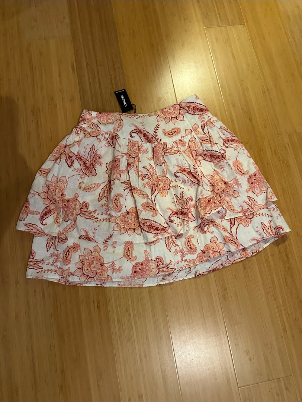 🌻Nwt Express floral skirt size 0